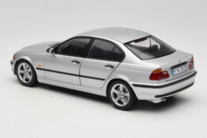 BMW 3 Series E46 Silber UT Models 1:18 80439421535 Metall — Bild 7 von 8