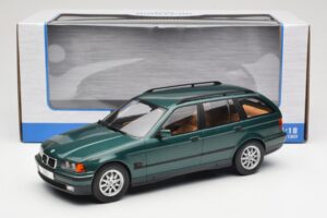 BMW 3 Series E36 Touring Green Metallic MCG 1:18 MCG18366 Metall — Bild 6 von 6