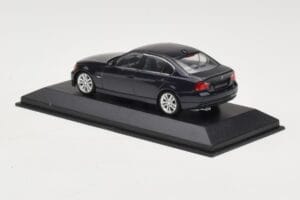 BMW 3 Series E90 Dark Blue Metallic Minichamps 1:43 80420392151-R Metall — Bild 4 von 5