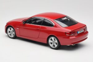 BMW 3 Series E92 Rot Kyosho 1:18 80430407219 Metall — Bild 7 von 8