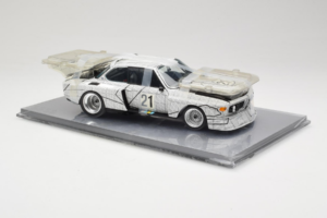 BMW 3.0 CSL Art Car Frank Stella Minichamps 1:18 80430150928 Metall — Bild 4 von 6