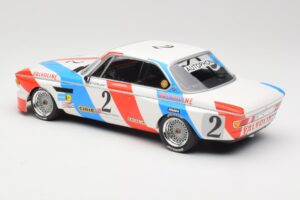 BMW 3.0 CSL E9 #2 Luigi Racing A. de Fierlant / P. Xhenceval Winners 24 Hours of Spa 1975 Minichamps 1:18 155752602 Metall — Bild 5 von 6