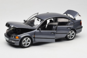 BMW 318i E46 Grey Metallic Händler Edition UT Models 1:18 80430028459 Metall — Bild 2 von 8
