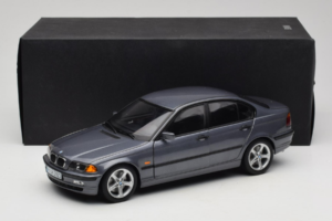 BMW 318i E46 Grey Metallic Händler Edition UT Models 1:18 80430028459 Metall — Bild 8 von 8
