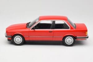 BMW 323i E21 Rot Minichamps 1:18 155026000 Metall — Bild 3 von 6