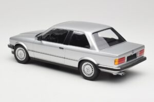 BMW 323i E21 Silber Minichamps 1:18 155026001 Metall — Bild 5 von 6