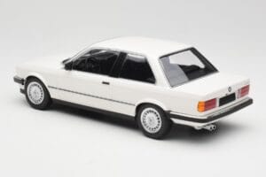 BMW 323i E21 Weiß Minichamps 1:18 155026005 Metall — Bild 5 von 6