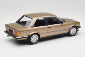 BMW 323i E30 Brown Metallic Minichamps 1:18 155026004 Metall — Bild 2 von 6