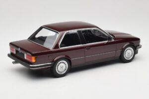 BMW 323i E30 Dark Red Metallic Minichamps 1:18 155026007 Metall — Bild 2 von 6