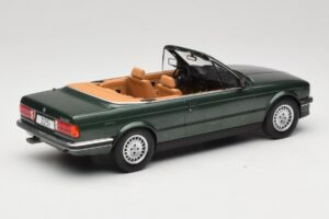 BMW 325i E30 Cabriolet Grün MCG 1:18 MCG18545 Metall — Bild 2 von 6