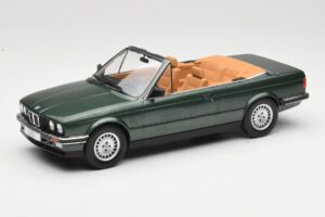 BMW 325i E30 Cabriolet Grün MCG 1:18 MCG18545 Metall