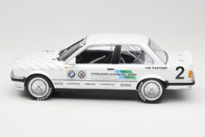 BMW 325i E30 #2 O. Manthey Vogelsang Automobile 3rd Place Eifel Race DTM 1986 Minichamps 1:18 155862602 Metall — Bild 3 von 6