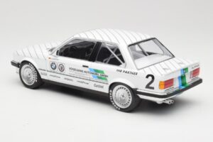 BMW 325i E30 #2 O. Manthey Vogelsang Automobile 3rd Place Eifel Race DTM 1986 Minichamps 1:18 155862602 Metall — Bild 5 von 6