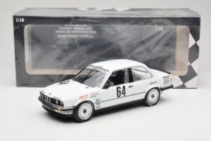 BMW 325i E30 #64 Auto Budde K. Oestreich / E. Rensing Winner 24 Hours Nürburgring 1986 Minichamps 1:18 155862664 Metall — Bild 6 von 6