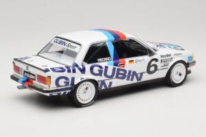 BMW 325i E30 #6 Gubin Sport V. Strycek DTM 1986 Minichamps 1:18 155862606 Metall — Bild 2 von 6
