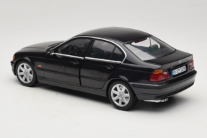 BMW 328i E46 Schwarz UT Models 1:18 80439422373 Metall — Bild 7 von 8