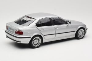 BMW 330i E46 Silber UT 1:18 80430302328 Metall — Bild 3 von 8