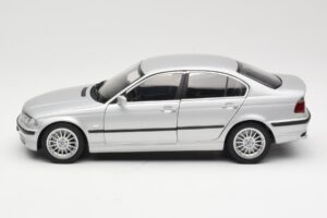 BMW 330i E46 Silber UT 1:18 80430302328 Metall — Bild 4 von 8