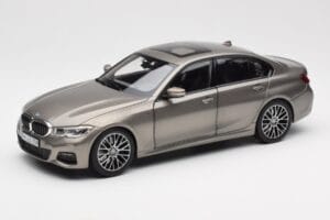 BMW 330i G20 Silber Norev 1:18 183275 Metall