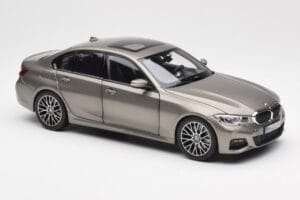 BMW 330i G20 Silber Norev 1:18 183275 Metall — Bild 6 von 8