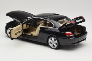 BMW 335i E93 Cabriolet Sapphire Black Kyosho 1:18 80430413375 Metall — Bild 7 von 10
