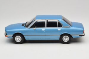 BMW 5 Series E12 Blau MCG 1:18 MCG18541 Metall — Bild 3 von 6
