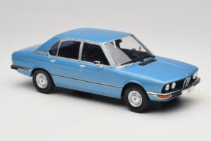 BMW 5 Series E12 Blau MCG 1:18 MCG18541 Metall — Bild 4 von 6