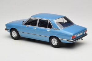 BMW 5 Series E12 Blau MCG 1:18 MCG18541 Metall — Bild 5 von 6