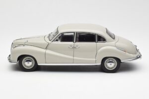 BMW 501 Cortina Grau AUTOart 1:18 80430393098 Metall — Bild 4 von 8