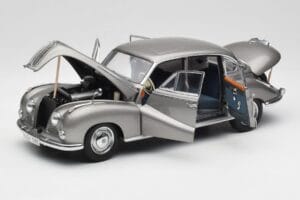 BMW 502 2.6 Luxus Silver Beige Metallic AUTOart 1:18 70591 Metall — Bild 2 von 8