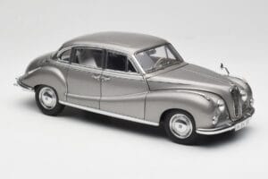 BMW 502 2.6 Luxus Silver Beige Metallic AUTOart 1:18 70591 Metall — Bild 6 von 8