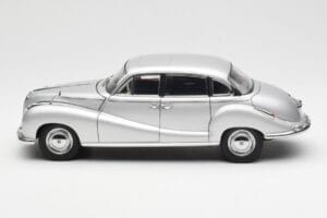 BMW 502 2.6 Luxus Super Silber AUTOart 1:18 70593 Metall — Bild 4 von 8