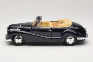 BMW 502 Cabriolet Schwarz Maisto 1:18 31817 Metall — Bild 4 von 8