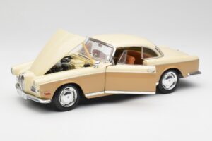 BMW 503 Beige Revell 1:18 8832 Metall — Bild 2 von 8