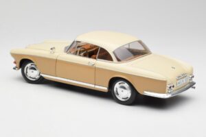 BMW 503 Beige Revell 1:18 8832 Metall — Bild 7 von 8