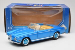 BMW 503 Cabriolet Riviera Blue Revell 1:18 08843 Metall — Bild 9 von 9