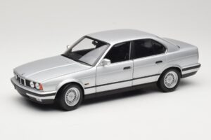 BMW 535i E34 Silber Minichamps 1:18 100024005 Metall