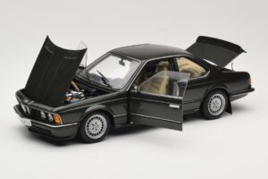 BMW 635 CSi E24 Malachit Green Metallic AUTOart 1:18 70522 Metall — Bild 2 von 8