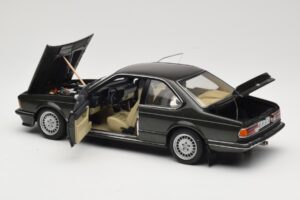 BMW 635 CSi E24 Malachit Green Metallic AUTOart 1:18 70522 Metall — Bild 5 von 8