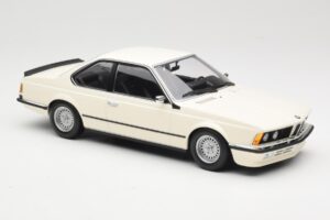 BMW 635 CSi E24 Weiß Minichamps 1:18 155028102 Metall — Bild 4 von 6