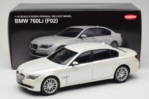 BMW 7 Series F02 760Li Brilliant White Kyosho 1:18 08783BRW Metall — Bild 8 von 8