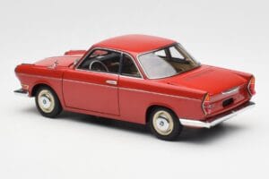 BMW 700 Sport Coupe Spanish Rot AUTOart 1:18 70652 Metall — Bild 7 von 8