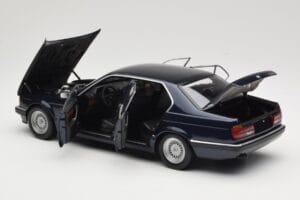 BMW 730i E32 Blau Metallic Minichamps 1:18 100023006 Metall — Bild 5 von 8