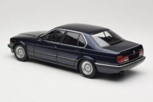BMW 730i E32 Blau Metallic Minichamps 1:18 100023006 Metall — Bild 7 von 8