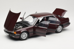 BMW 730i E32 Red Metallic Minichamps 1:18 100023001 Metall — Bild 2 von 8