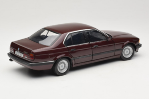 BMW 730i E32 Red Metallic Minichamps 1:18 100023001 Metall — Bild 3 von 8