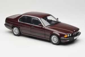 BMW 730i E32 Red Metallic Minichamps 1:18 100023001 Metall — Bild 6 von 8