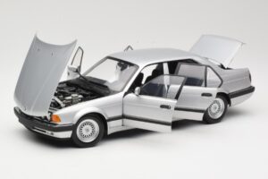 BMW 730i E32 Silber Minichamps 1:18 100023000 Metall — Bild 2 von 8