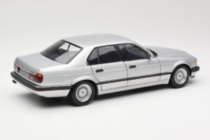 BMW 730i E32 Silber Minichamps 1:18 100023000 Metall — Bild 3 von 8