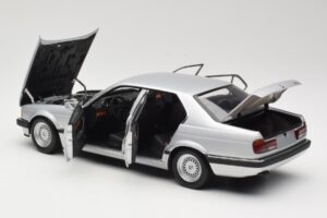 BMW 730i E32 Silber Minichamps 1:18 100023000 Metall — Bild 5 von 8